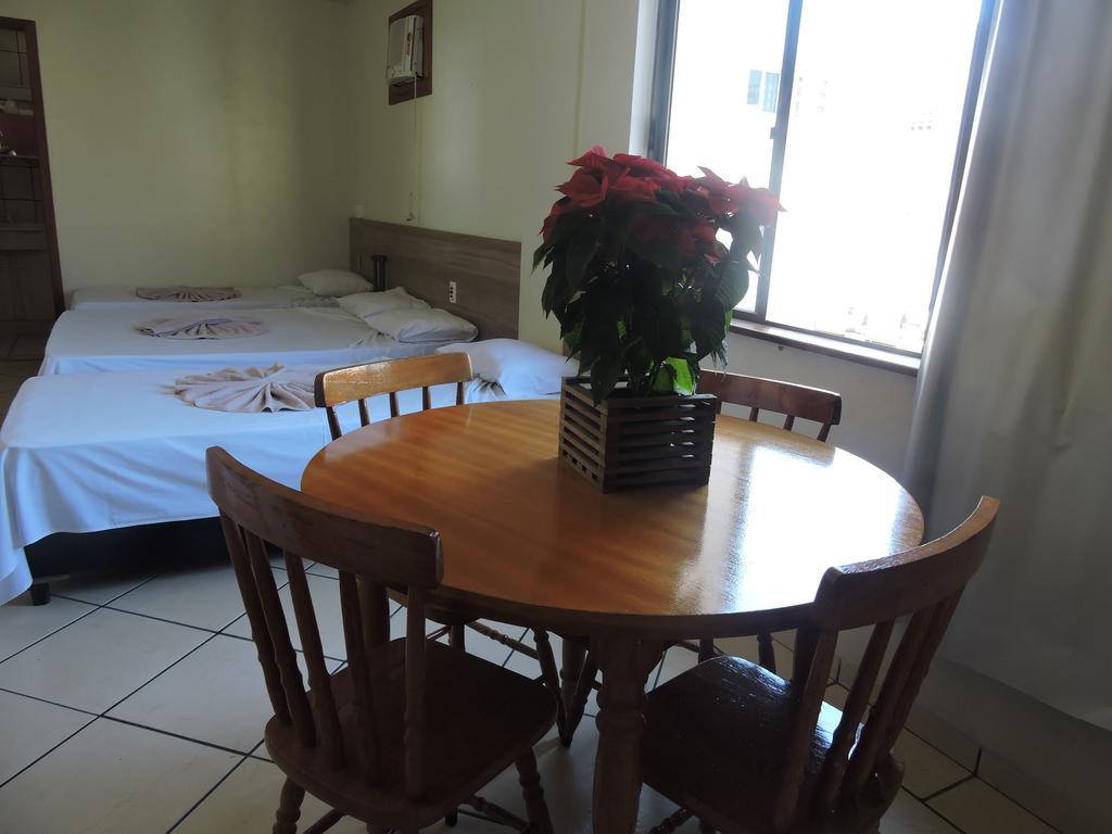 Residencial Baleia Franca Aparthotel Governador Celso Ramos Exteriör bild